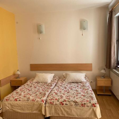 Apart Hotel Flora Residence - Clover Building Flat 09 Боровец Екстериор снимка
