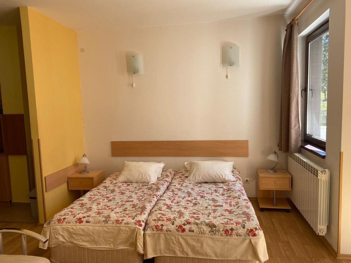 Apart Hotel Flora Residence - Clover Building Flat 09 Боровец Екстериор снимка